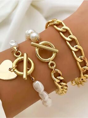 Gold-Plated Pearl & Heart Toggle Bracelet Set